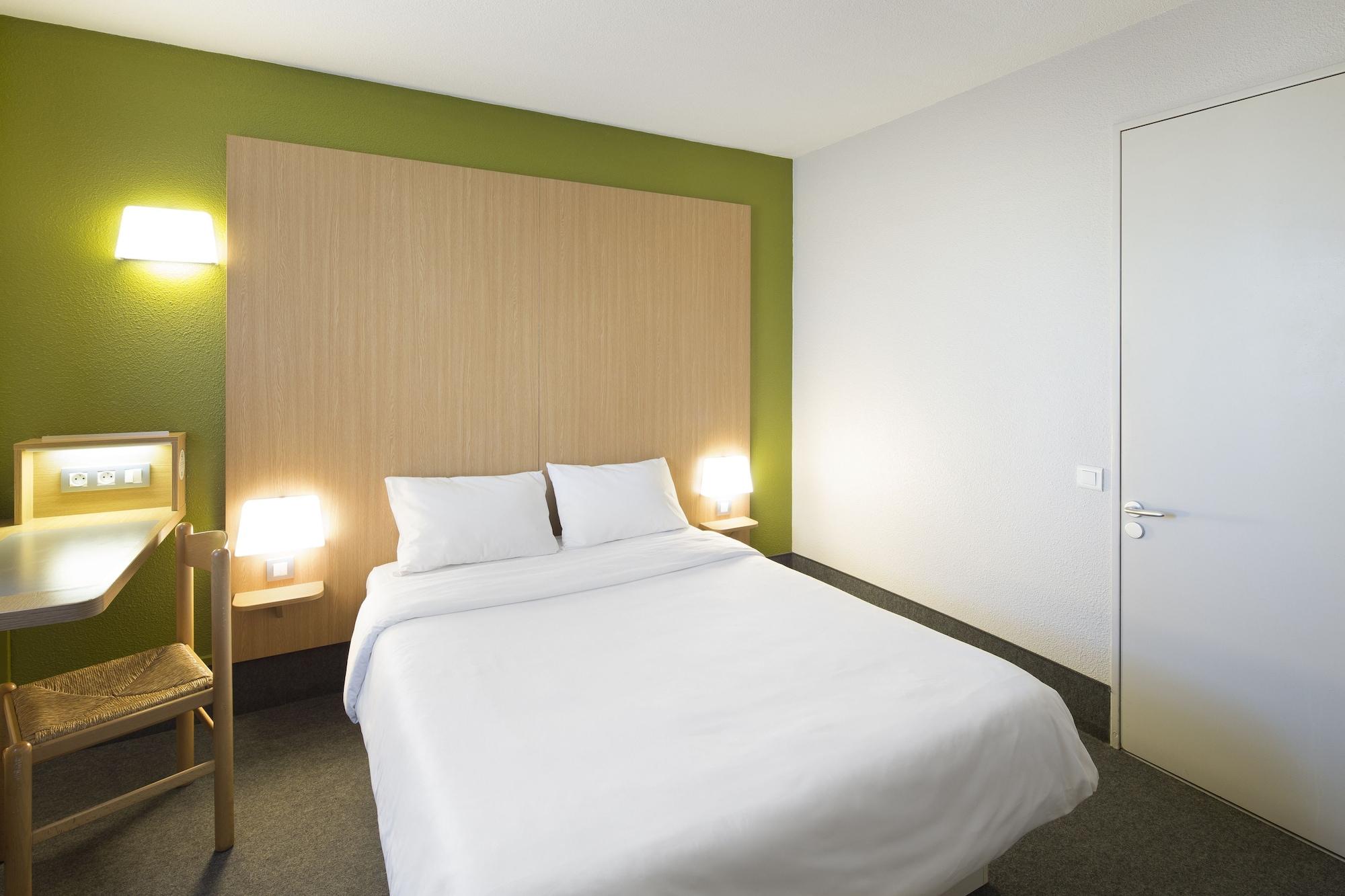 B&B Hotel Reims Centre Gare Exterior photo