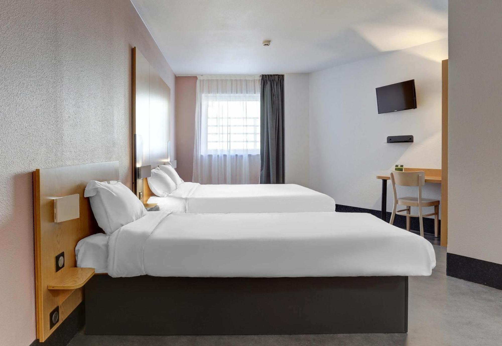 B&B Hotel Reims Centre Gare Exterior photo